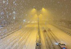 Çok kuvvetli kar fırtınası geliyor! Meteoroloji'den son dakika turuncu kodlu uyarı! Sert soğuklar başlıyor: 'Dışarı çıkmayın'