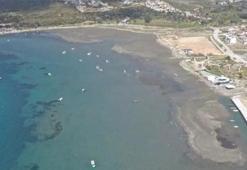 İzmir Seferihisar'da tedirgin eden görüntü! Deniz 30 metre çekildi