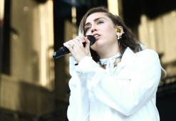 Miley Cyrus’un korku dolu anları! Özel jetine yıldırım çarptı...