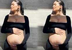 Kylie Jenner dalga konusu olunca oğlunun ismini değiştirdi!
