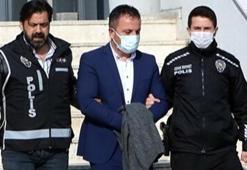 Müze müdürü ve 3 kişi tutuklandı! Dünyaca ünlü sanatçının heykeline sahte rapor!