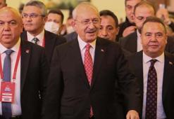 Millet İttifakı'nda yarış kızıştı! Muhittin Böcek adayı açıkladı, partililer ayakta alkışladı