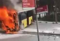 Bağcılar'da İETT otobüsü alev alev yandı!