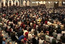 Bu sene teravih namazı kılınacak mı, Teravih namazı camilerde mi kılınacak? İlk teravih namazı ne zaman, saat kaçta kılınacak?