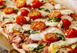 Ramazan pidesinden pizza tarifi... Pizza hamuru nasıl yapılır?