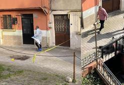 Eşini sokak ortasında sırtından bıçaklamıştı! Yakalandı