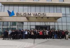 Geleceğin yazılımcıları Bilişim Vadisi’ni gezdi
