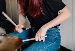 Öğretmenden öğrencisine iğrenç istismar! 'Hemen evden çıkıp gittim'