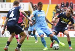 Süper Lig'de Kayserispor ile Fenerbahçe 3 puan için karşı karşıya geldi!