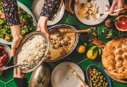 2. gün iftar menüsü! Bugün iftara ne yapsam diyenlere Arda Türkmen’den pratik iftar menüsü!