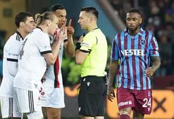 Trabzonspor-Beşiktaş maçına damga vurdu! VAR sonrası şok, hakem Zorbay Küçük'ün o kararı...