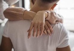 Öpüşmek orucu bozar mı? Sevgiliyle öpüşmek orucu bozar mı?