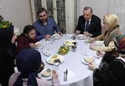 Cumhurbaşkanı Erdoğan, Ümraniye’de bir vatandaşın evinde iftar yaptı!