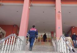 Kızı bakkala gitmek istemeyince şüphelendi! Bakkaldan 4 çocuğa iğrenç istismar