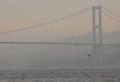 İstanbul Boğazı sis nedeniyle gemi trafiğine kapatıldı