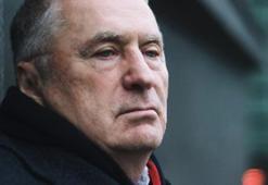 Rus siyasetçi Vladimir Jirinovski hayatını kaybetti