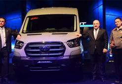 Türkiye'de üretildi! İlk elektrikli ticari aracı hattan indirildi