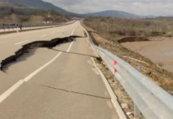 Kastamonu-Karabük yolu çöktü! Ekipler çalışma başlattı