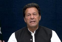 Pakistan'da Imran Khan görevden alındı