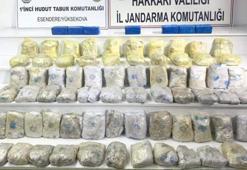Hakkari'de zehir tacirlerine darbe: 127 kilogram eroin ele geçirildi