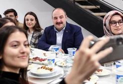 Bakan Varank, Çamlıca'da gençlerle buluştu