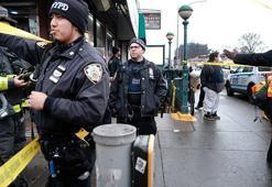 New York metrosunda kanlı saldırı!