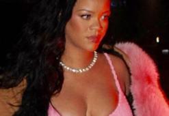 Rihanna gelen eleştirilere yanıt verdi: Neden hamileliğini saklayasın ki?
