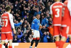 Braga 9 kişi kaldı! Rangers evinde uzatmalarla turladı
