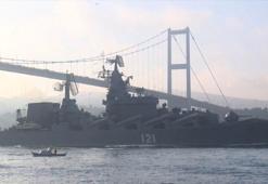 Rusya'nın batan amiral gemisi Boğaz'dan geçerken görüntülenmişti