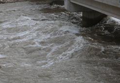 Munzur Çayı, 10 yılın en yüksek debisine ulaştı, 'uzak durun' uyarısı geldi