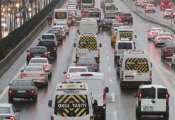 Okullar açıldı, trafik yoğunluğu arttı