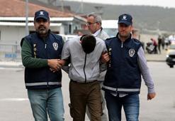 Evinin önünde çay içen kadını vurdu!