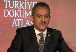 Bakan Özer: Bin 830 ürünün tasarım tescilini aldık!