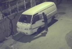 Çalıntı araç şüphelileri, 10 kilometre takip edilerek yakalandı
