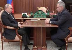 Rusya Devlet Başkanı Vladimir Putin’den ‘Hasta değilim’ pozu! 24 saat içinde iki ayrı görüntü...