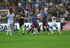 Sonunda bu da oldu! Adana Demirspor - Trabzonspor maçında sahaya bakın ne attılar?