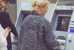 Emekliye karşılıksız 5.250 TL! Zam geldi, başvuran alıyor