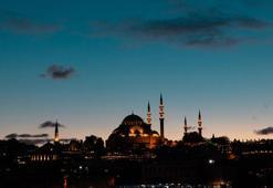 Kadir Gecesi ile ilgili Ayetler hangisi? Peygamber Efendimizin (S.A.V) Kadir Gecesi Hadisleri neler?