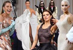 Kim Kardashian ve Blake Lively'den dikkat çeken kıyafetler! Met Gala 2022'ye damga vurdular!