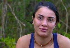 Survivor Sabriye cesur pozlarıyla dikkat çekti!
