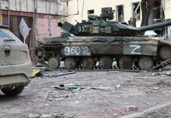 Ukrayna-Rusya savaşının en kanlı saldırısı! Rusların vurduğu Mariupol tiyatrosunda 600 kişi birden öldü...