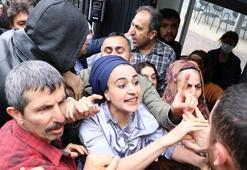 Evlat nöbeti tutan aileler HDP'ye siyah çelenk bıraktı, gerginlik yaşandı