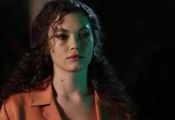 Melisa Şenolsun sütyensiz pozuyla dikkat çekti! "Hiç yakışmadı"