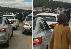 Düğün konvoyunda rezalet olay! Anayolu trafiğe kapatıp...