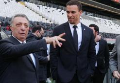 Sergen Yalçın yılın transferi diye getirdi Valerien İsmael gönderiyor! Beşiktaş'ta 11 ayrılık var
