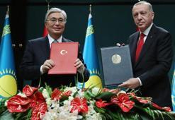 Kazakistan ile 15 anlaşma imzalandı! Cumhurbaşkanı Erdoğan duyurdu: 10 milyar dolar hedefine ulaşacağız