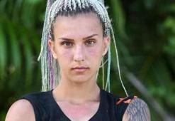 Survivor Elif'ten flaş hamle! Sevgilisinin kucağında poz verdi...