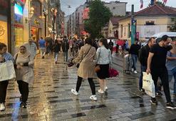 İstanbul'da sağanak yağış bir anda etkisini gösterdi, vatandaşlar zor anlar yaşadı!