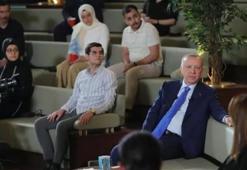 Cumhurbaşkanı Erdoğan gençlerle bir araya geldi! Önemli mesajlar: Hedef 1 milyon mülteciyi barındırmak!