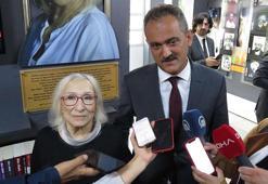 Bakan Özer, Kadıköy Alev Alatlı BİLSEM'i ziyaret etti